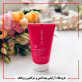 ژل شستشوی لایه بردار صورت لافارر مناسب پوست معمولی