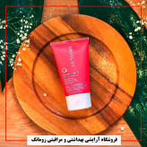 ژل شستشوی لایه بردار صورت لافارر مناسب پوست معمولی