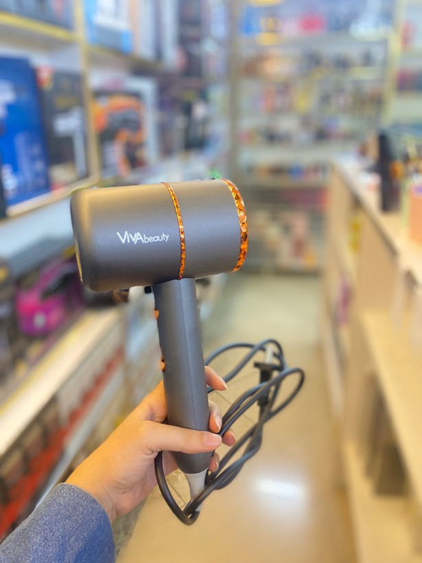 سشوار مسافرتی VivA beauty (دو هفته مهلت تست )