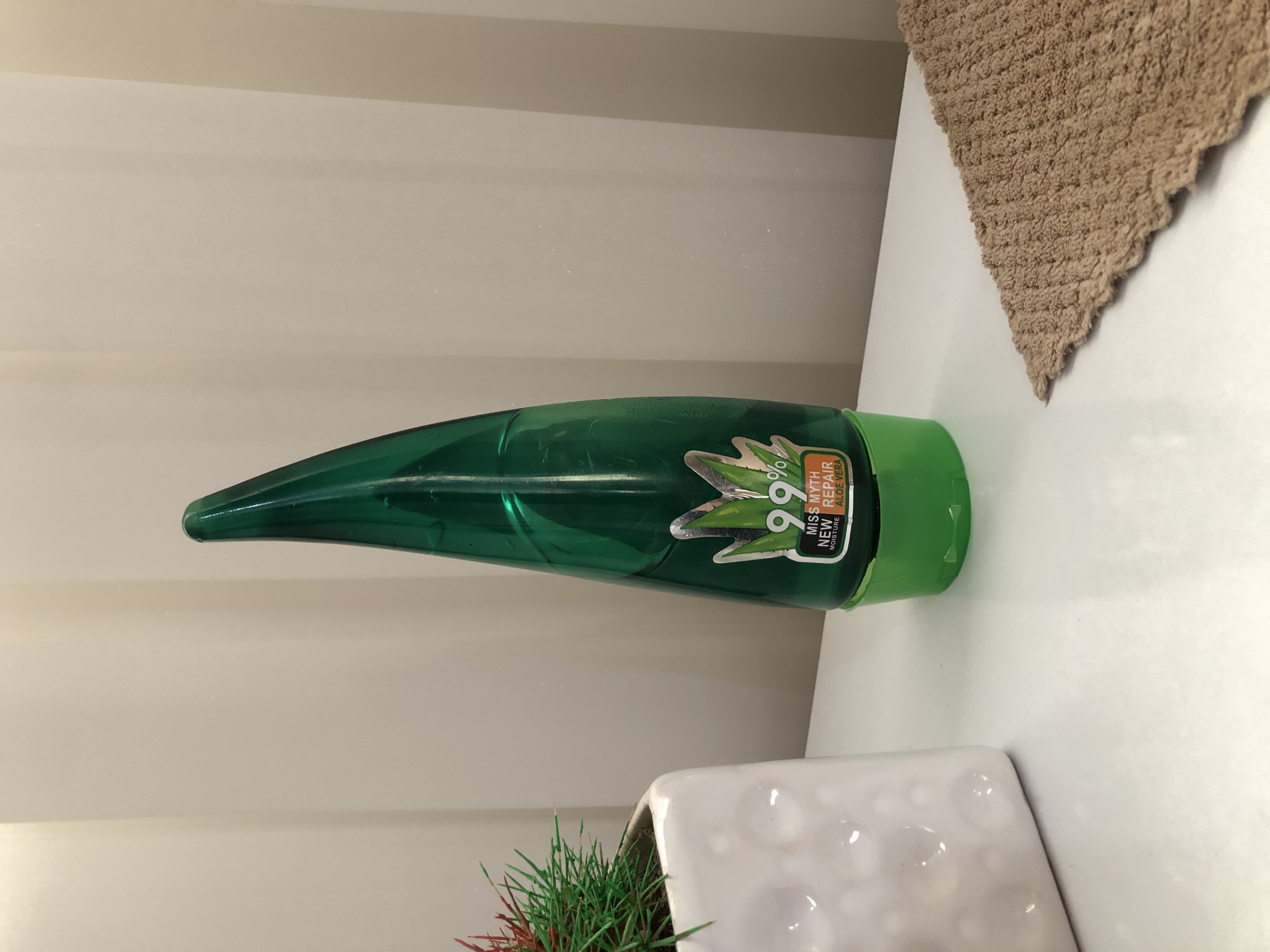 ژل آلوورا آبرسان و ضد چروک پوست میس مایس MISS MYTH  آلوئه ورا 99% ALOE VERA