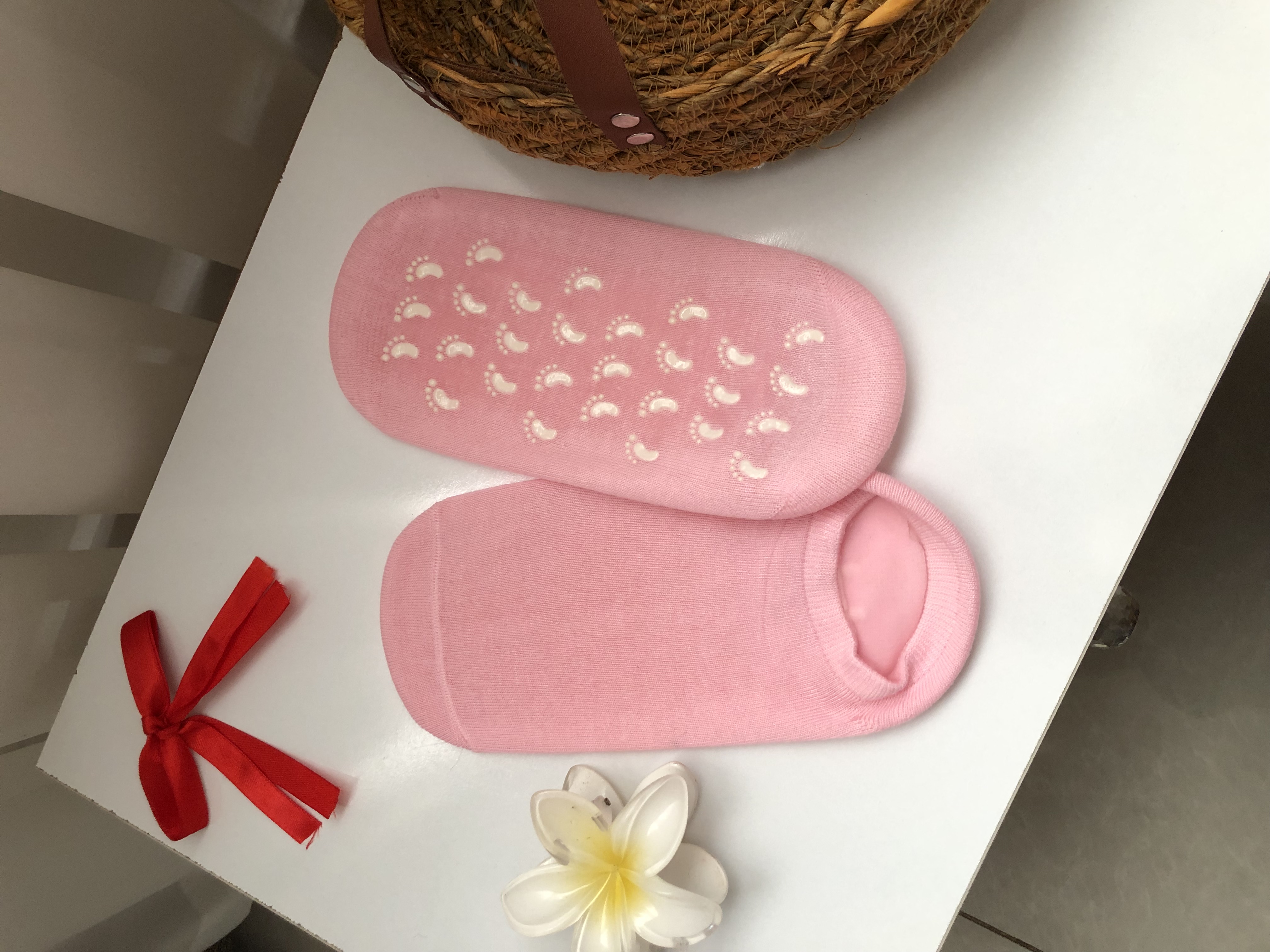 جوراب سیلیکونی ژله ای درجه یک برای درمان ترک پا