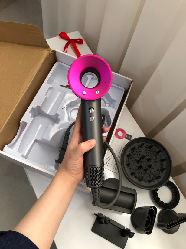 سشوار پنج کاره ی Leafless hair dryer طرح دایسون با پنج سری مگنتی