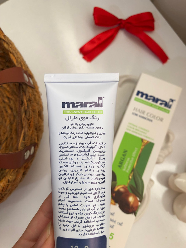 رنگ موی مارال maral حاوی روغن آرگان ، روغن بادام شیرین و روغن هسته ی انگور حجم ۱۰۰ میل
